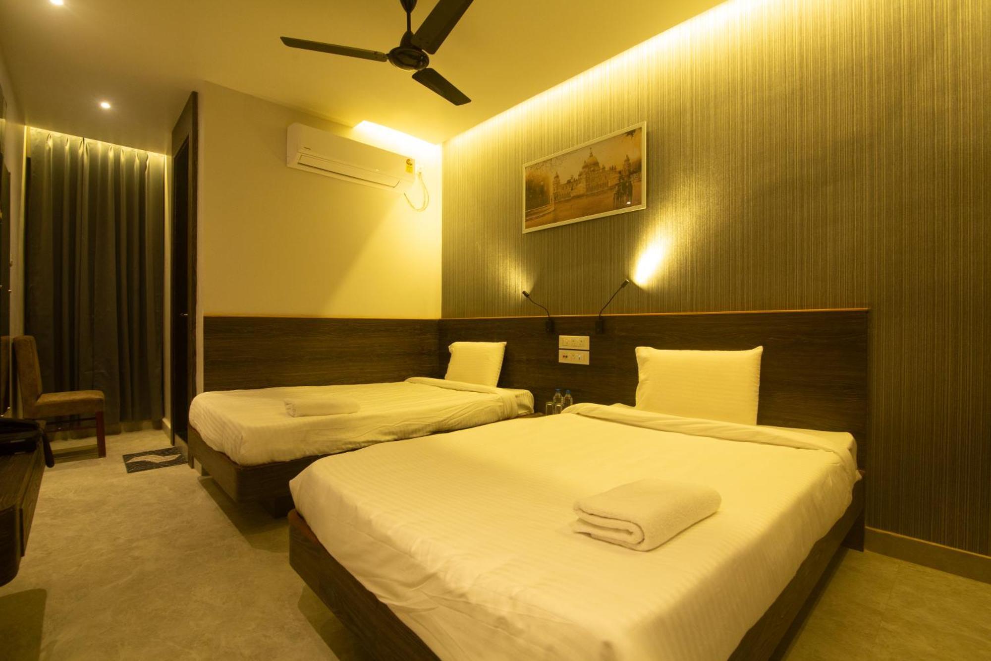 Hotel Palace View Murshidabad 外观 照片