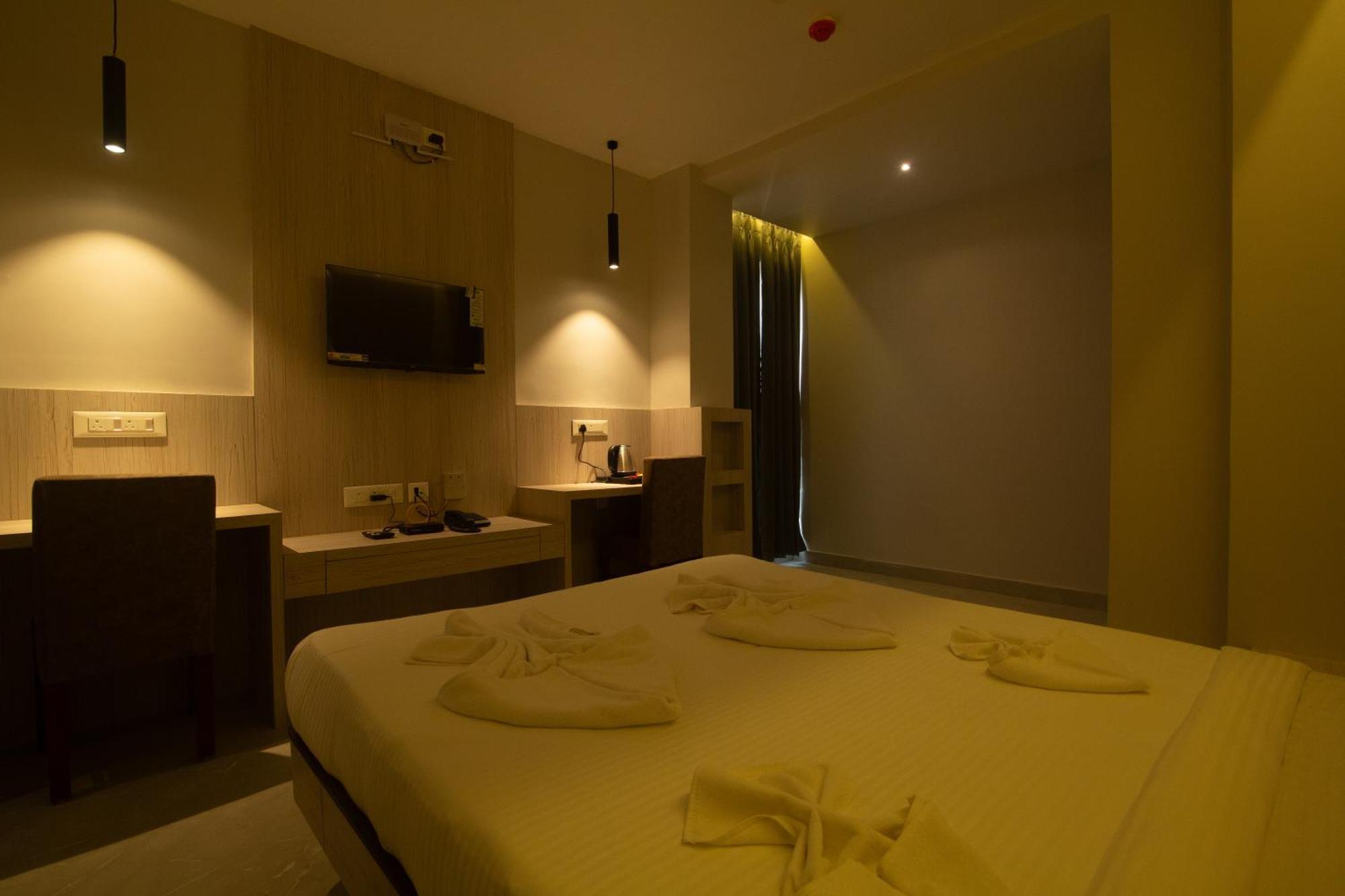 Hotel Palace View Murshidabad 外观 照片