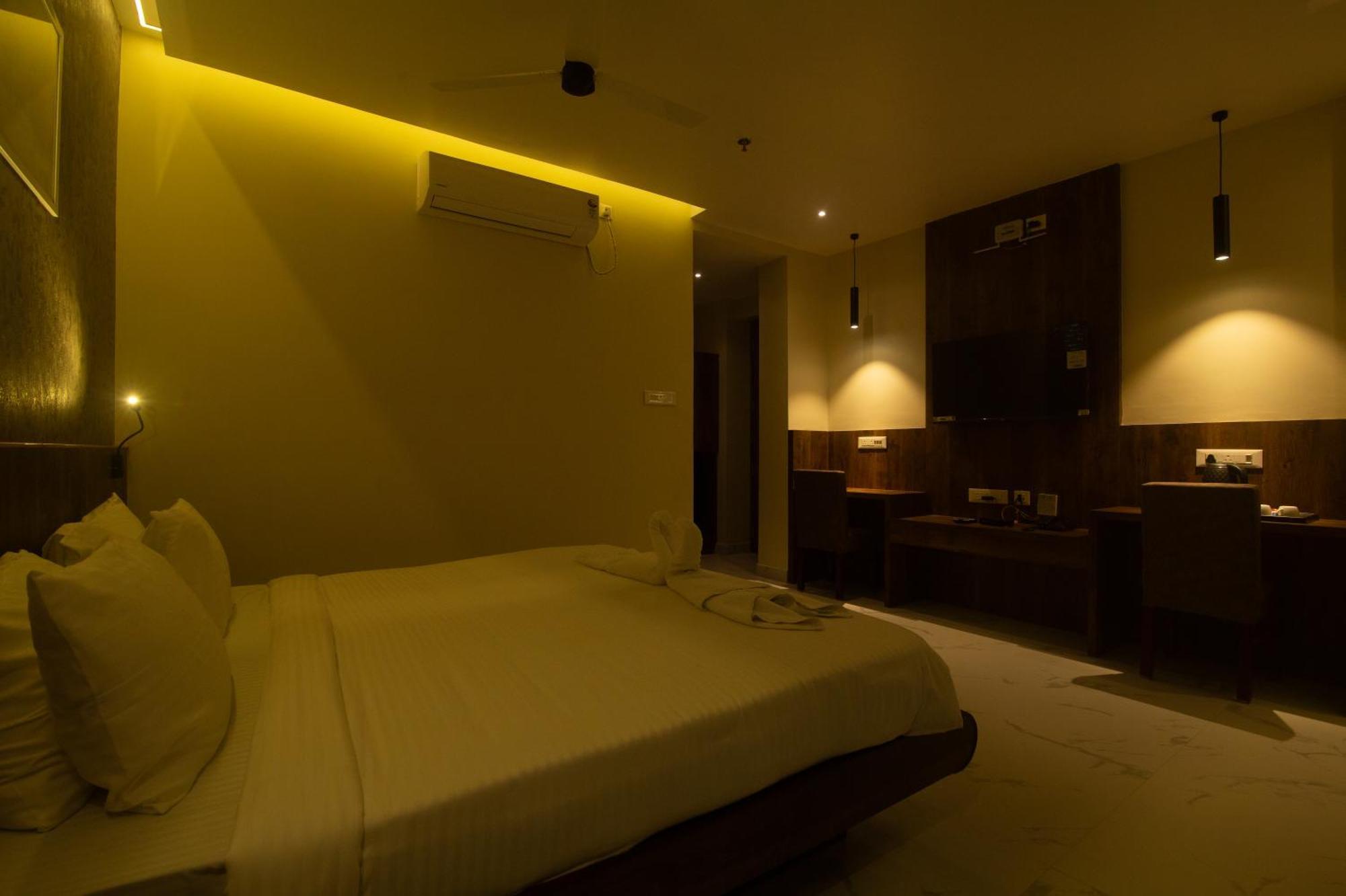 Hotel Palace View Murshidabad 外观 照片
