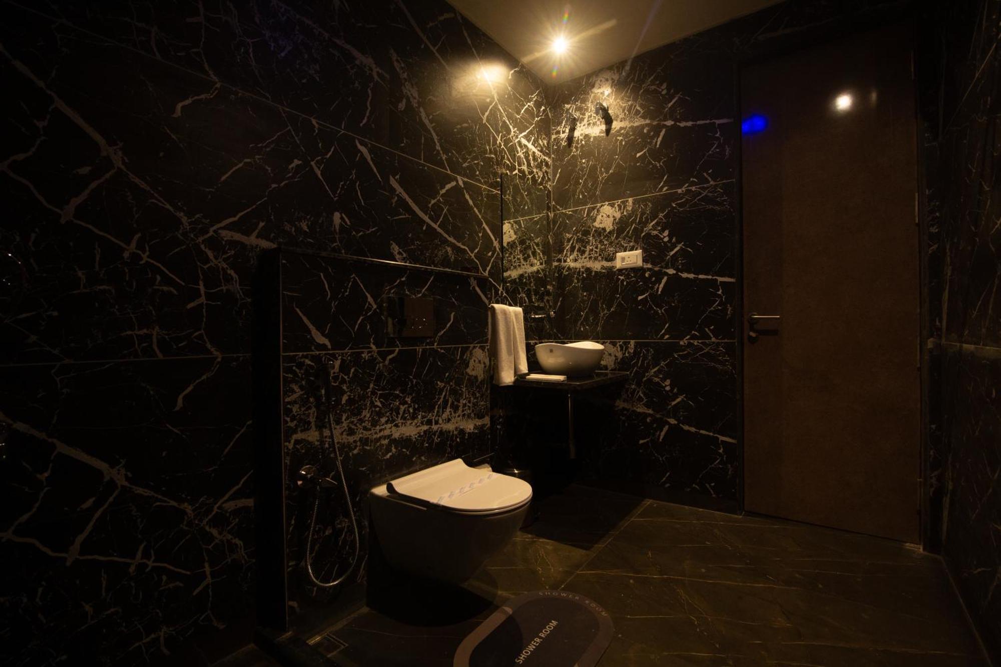 Hotel Palace View Murshidabad 外观 照片